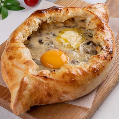 Хачапури по аджарски с шампииньонами